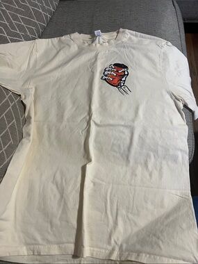 Source Unknown Cream Short Sleeve Tee with Red and Black Hand Graphic